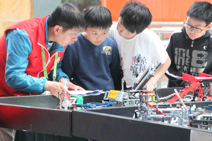 上海码高教育FLL机器人比赛