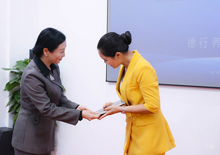 老师与学员