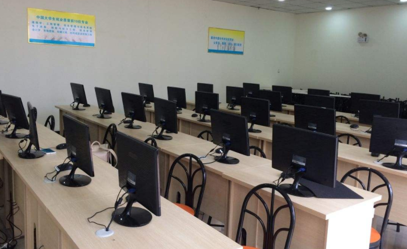 上海秀财会计教育教室环境