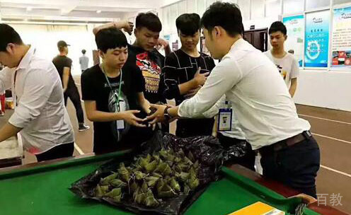 上海北大青鸟_活动现场