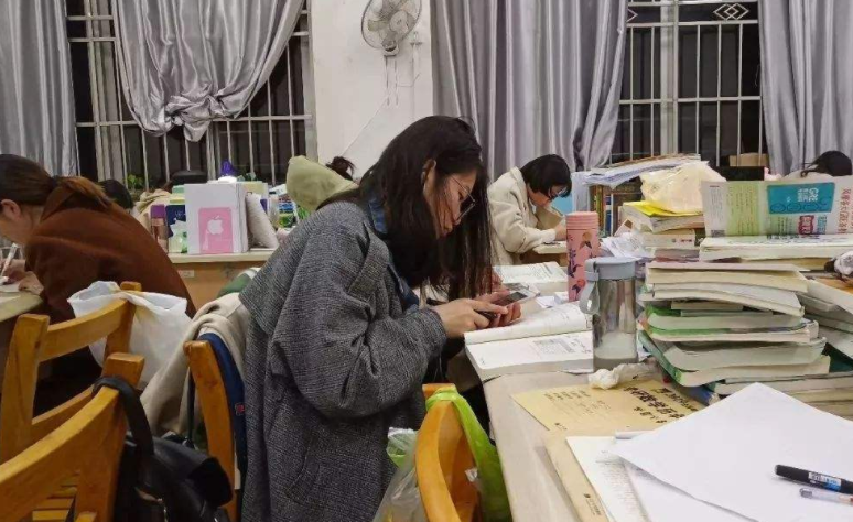 上海中公考研学习氛围