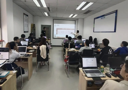 北京千锋IT培训学校_