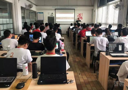 学员上课