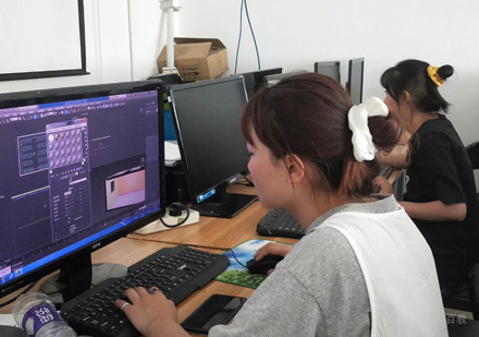 郑州华人职业培训学校_学员上课场景