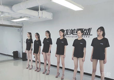 西安优美鼎盛模特艺考培训_学校学员风采