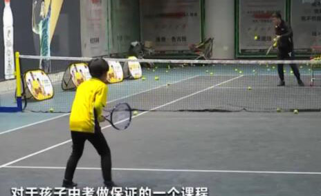 上海动因体育网球课堂训练