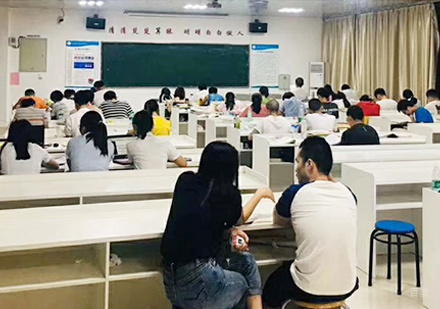 学员上课场景
