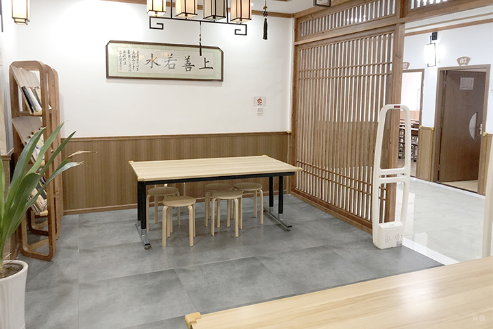 教室间的休息区