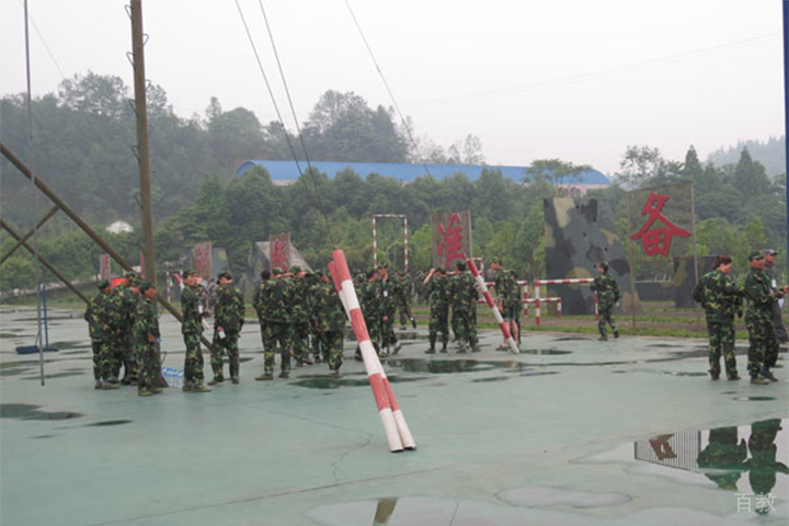 军训基地训练场