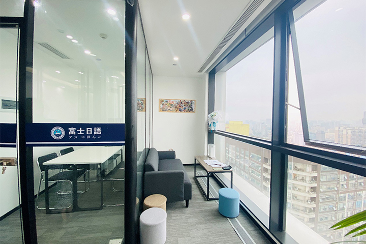 学校沙发