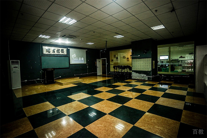 学校大厅