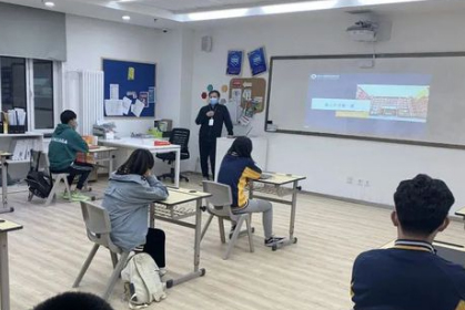 北京新东方国际双语学校老师开课