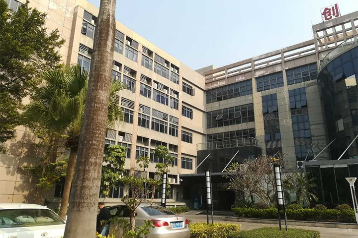 成都粤嵌教育_学校一角