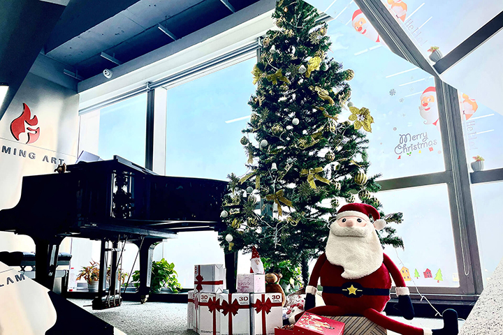 成都弗拉曼国际音乐教育学校的圣诞树