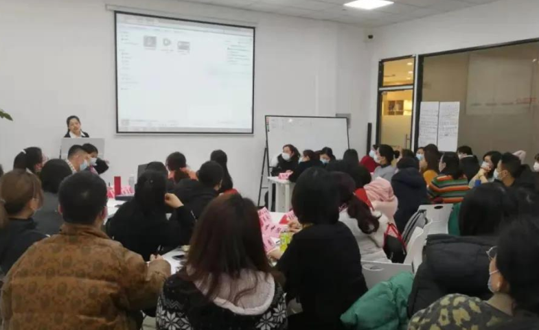 南宁恒企会计_老师授课现场