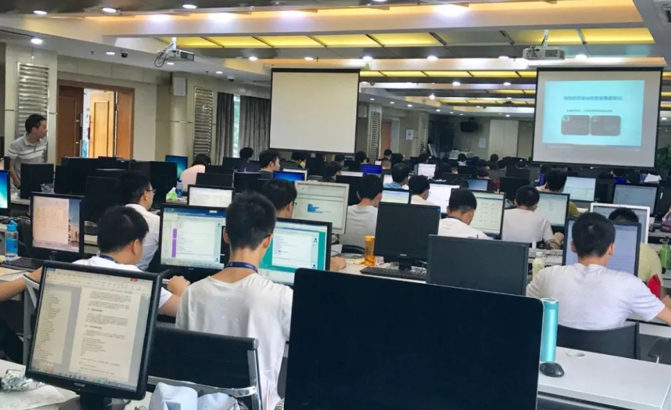 上海职坐标IT培训物联网培训课堂