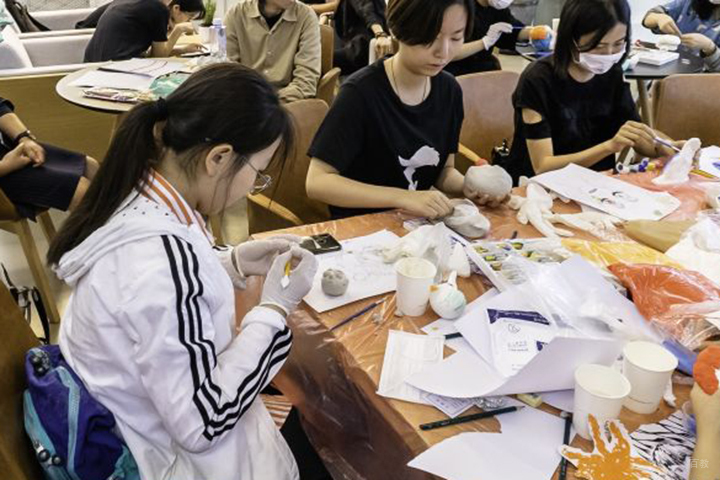 成都品思国际艺术教育_学员培训