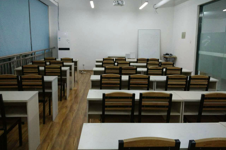 重庆跨考考研干净的培训教室
