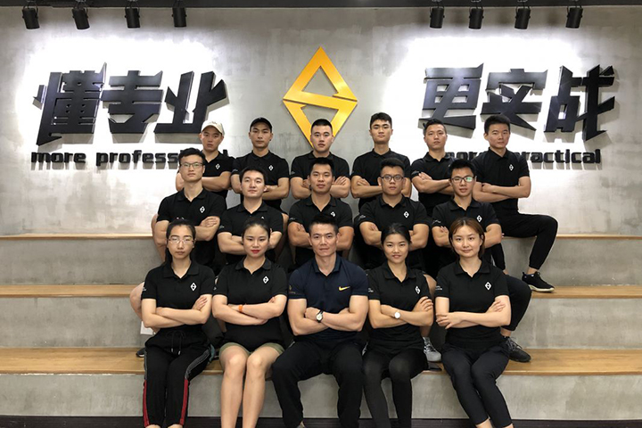 重庆鲨丘健身教练培训中心第30期学员合影
