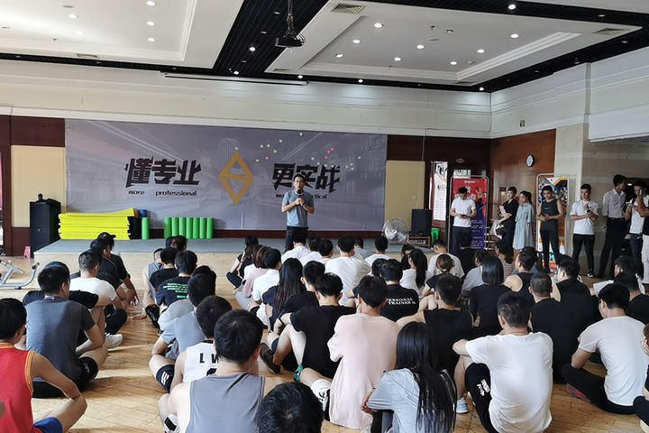 重庆鲨丘健身教练培训中心鲨丘学员就业指导