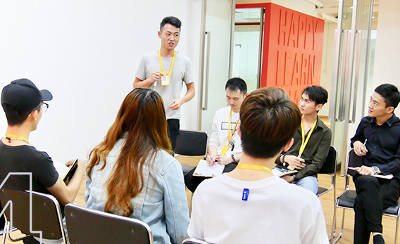 南宁天琥设计_学员课堂学习