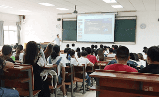 天津职坐标教育_教室环境