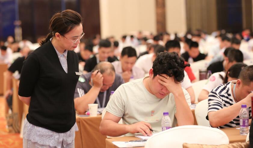 北京学天教育_老师教导