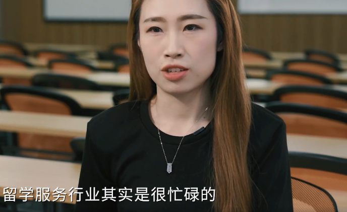 上海高顿留学校内考试接受采访