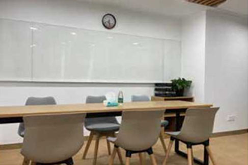 上海溢思教育的培训室环境