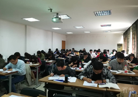 校区学员上课场景展示