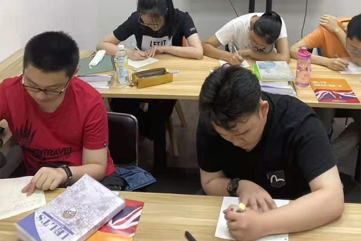 上海易托教育学习环境