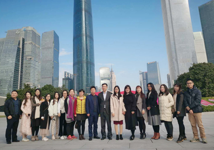 西安读研教育_校区报名学员合影
