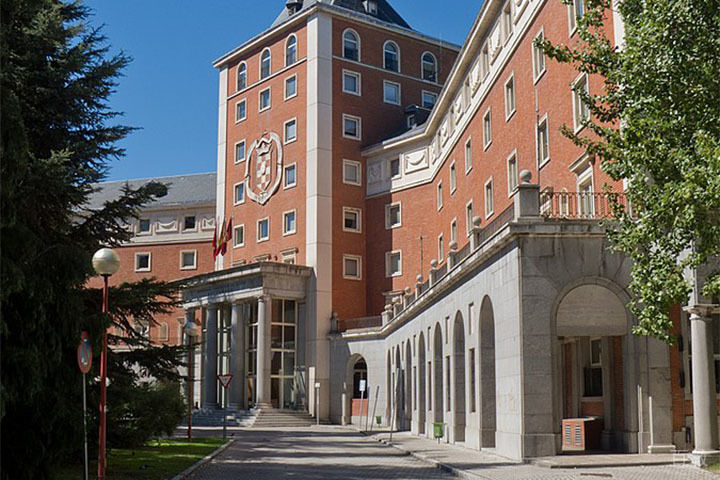 西班牙马德里康普顿斯大学教学楼