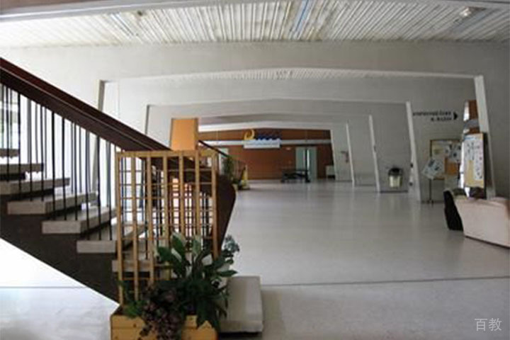 北京法国昂热大学_法国昂热大学校园室内环境