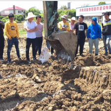 长沙继思挖机培训_挖沟示范