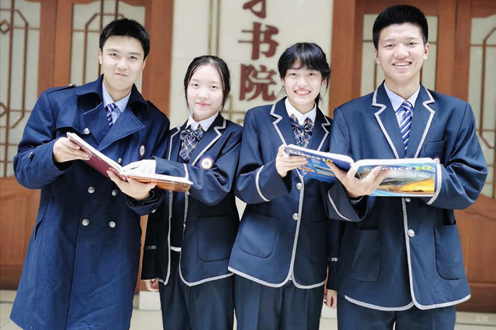 成都外国语学校中加高中_学生风貌