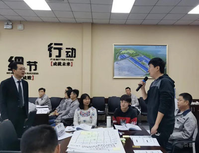 郑州易佳咨询_校区学员向老师提问