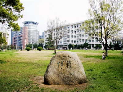 武汉华中师范大学国际课程学校环境