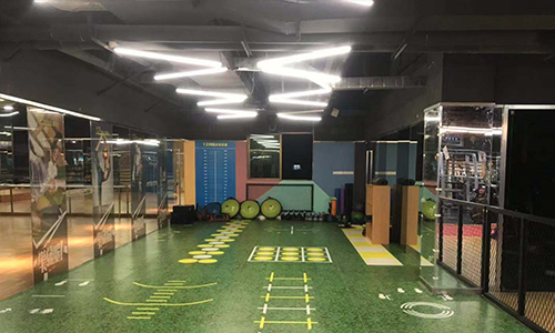 广州动益健身洁净的健身房