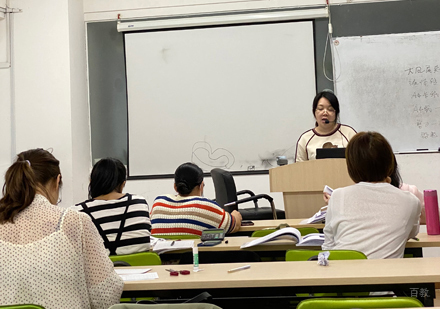 校区老师课堂授课场景展示