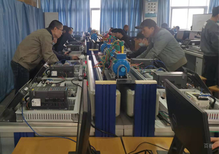 校区学员实操课场景展示