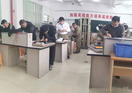 校区学员上课场景展示