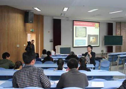 校区学员课堂学习场景展示