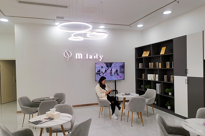 成都M.lady_校区等候区