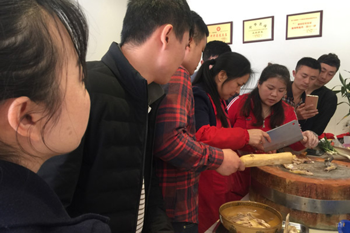 学习卤菜技术-刀工课