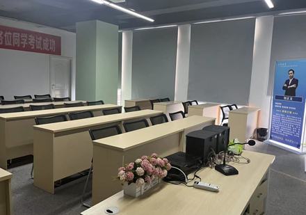 福州世纪文缘MBA网课_线下授课教室环境展示