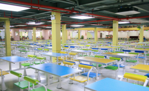 上海金苹果学校_食堂环境