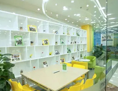 郑州立刻说_学校休办公区域