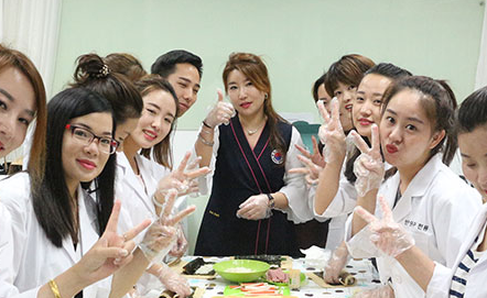 学生聚会
