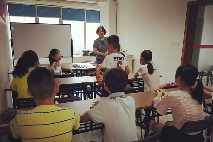 教师讲课